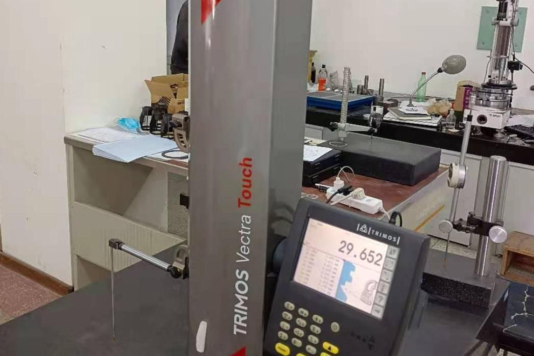 高精度數(shù)顯測量儀