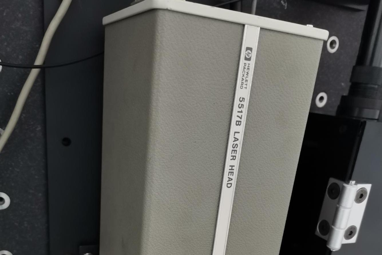 雙頻激光干涉測(cè)量系統(tǒng)