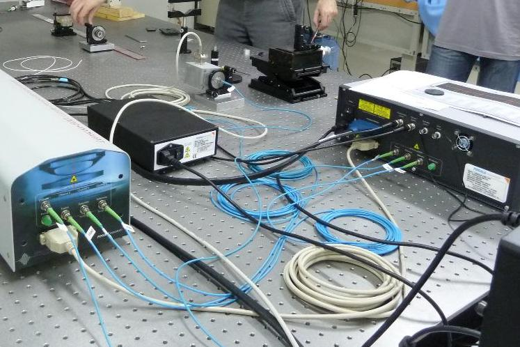 非接觸式平面度測(cè)量?jī)x